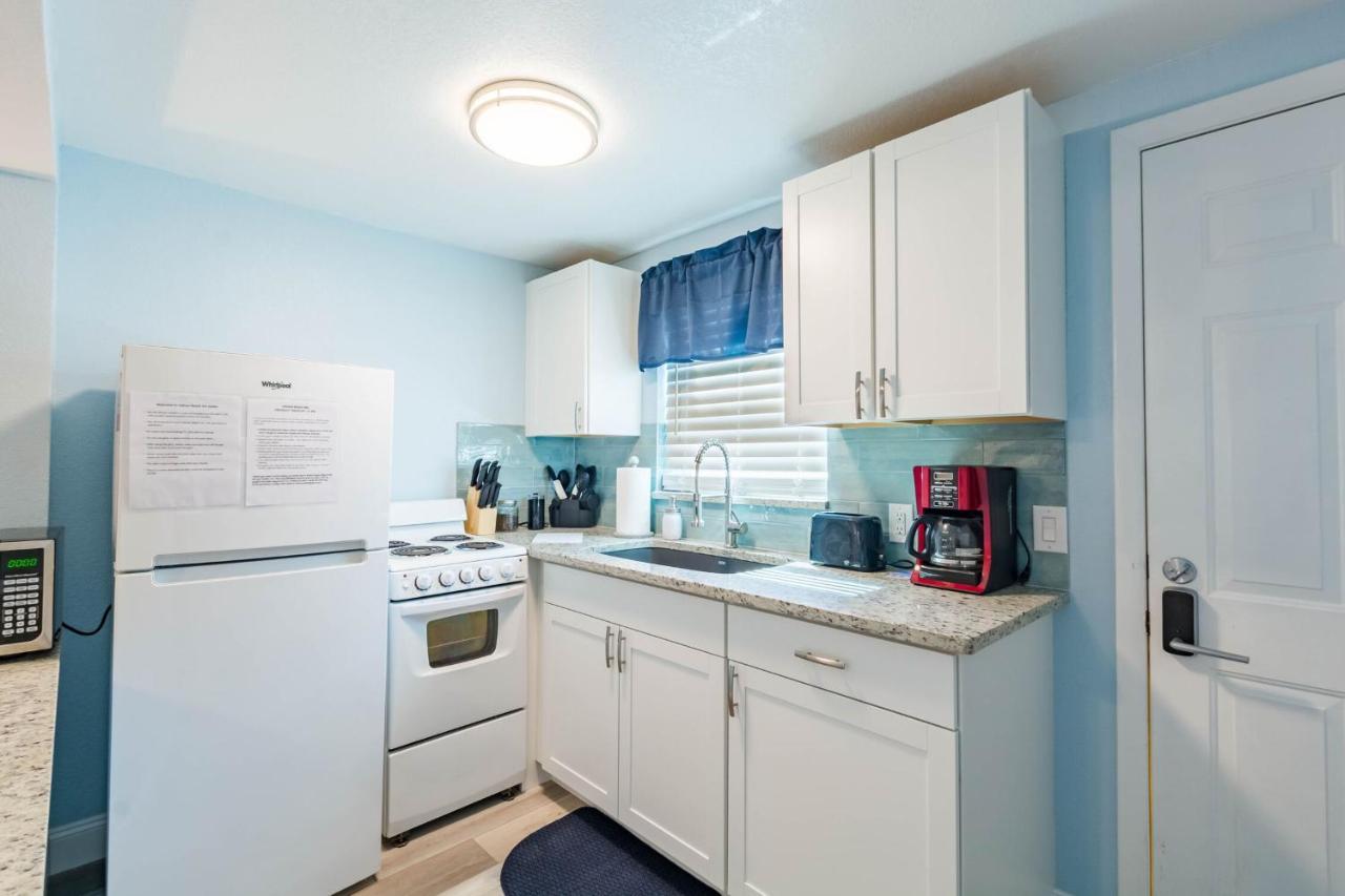 Upham Beach Inn St. Pete Beach Bagian luar foto