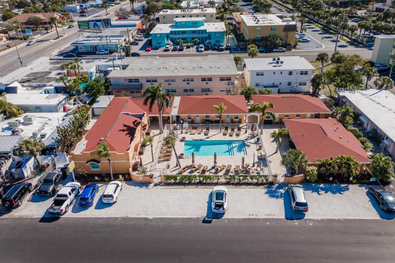 Upham Beach Inn St. Pete Beach Bagian luar foto