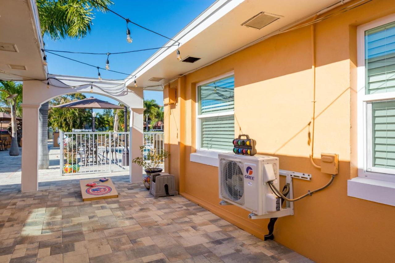 Upham Beach Inn St. Pete Beach Bagian luar foto